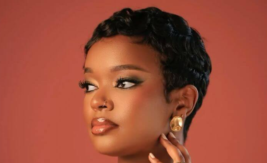 Short Bang Bob Haircuts: a New Choice for Fashion and Age Reduction